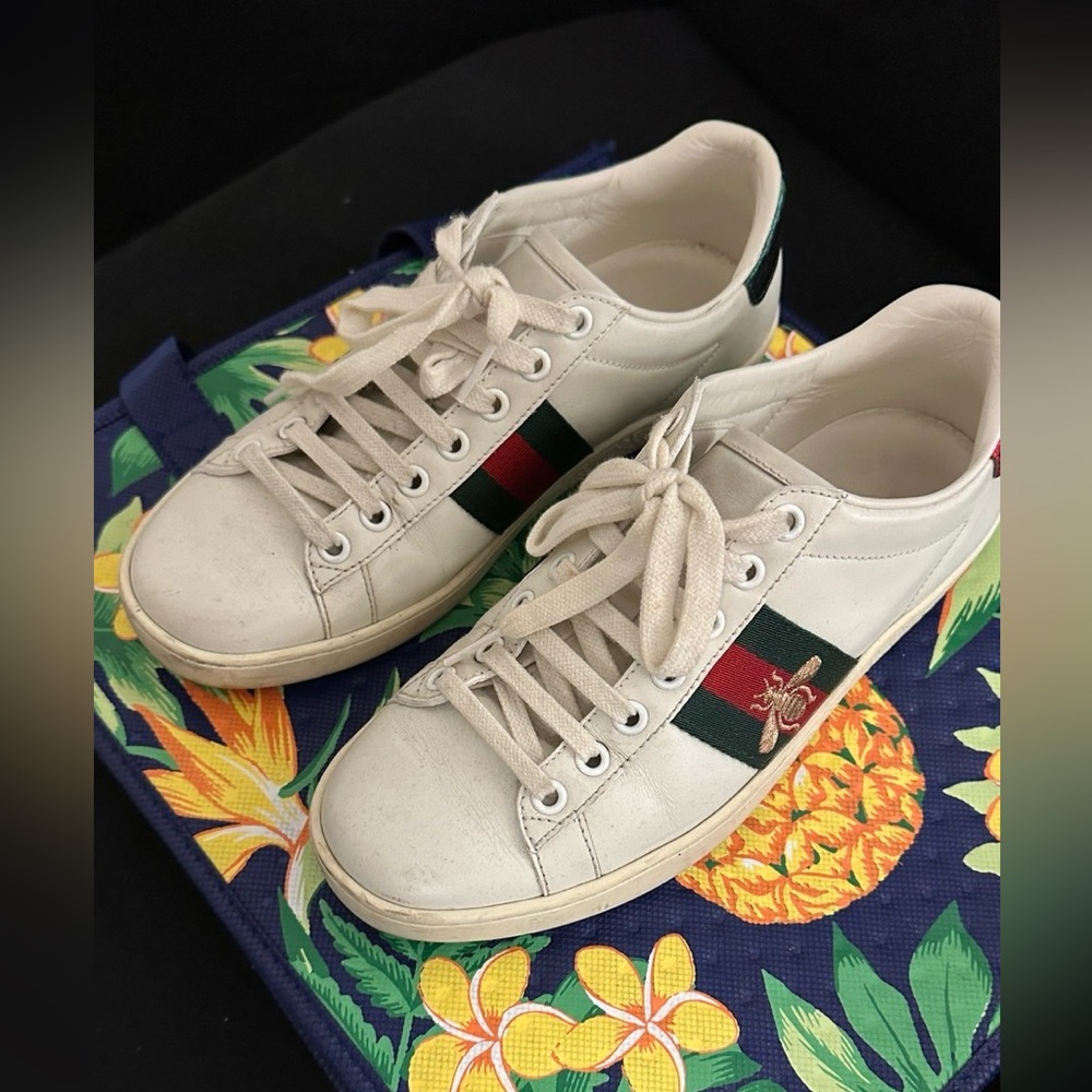 Women Gucci Ace-bees Size 7